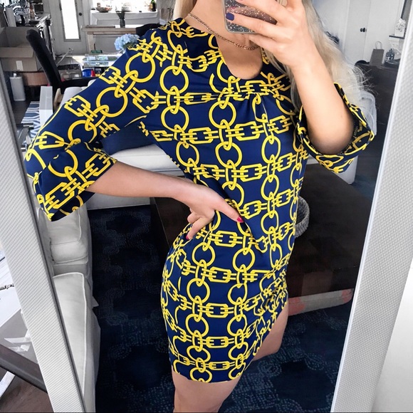 💫 ARYEH ANTHROPOLOGY YELLOW CHAIN DARK BLUE DRESS - Picture 3 of 10